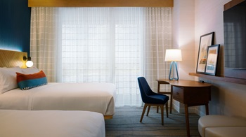 Gaylord Pacific Queen Suite