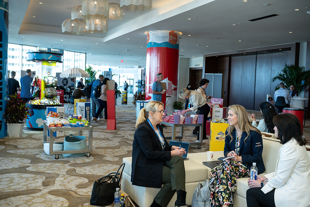 Midwinter 25 Refresh Lounge